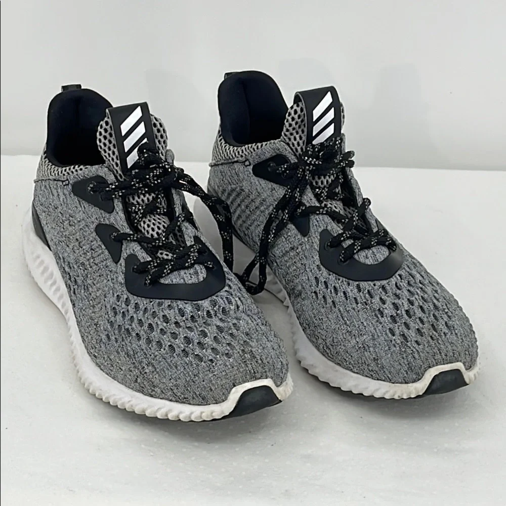 ADIDAS ALPHA BOUNCE SIZE 6.5 Gray Athletic Shoes